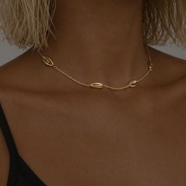SIP SHELL NECKLACE